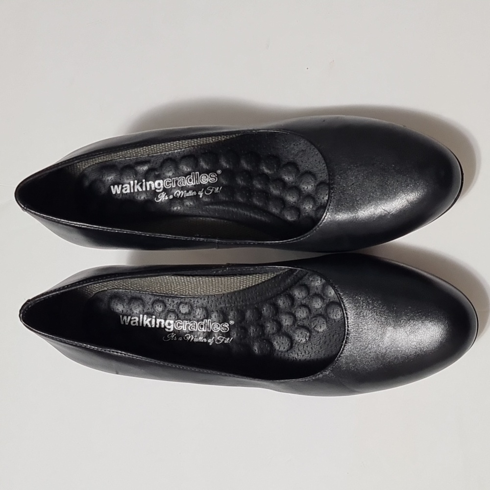 Classic leather pump heels with 2” heel.